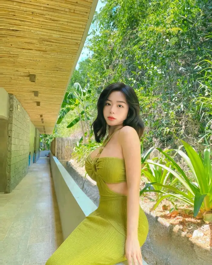 chụp ảnh Trần Minh Thiên Di bikini sexy