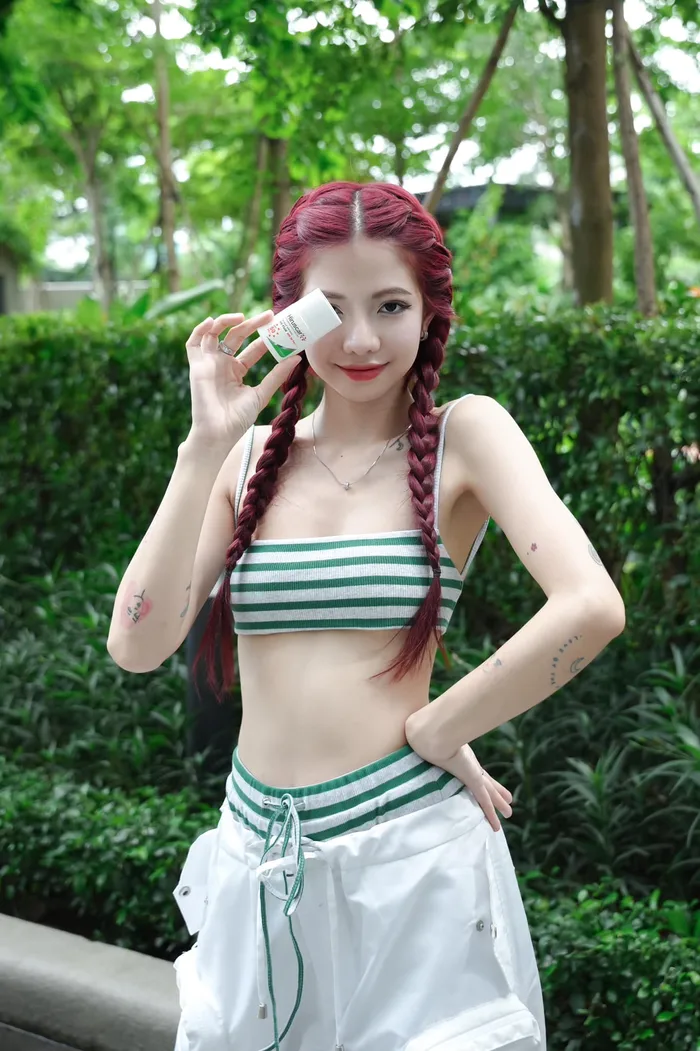 Bộ hình Ciin Bùi Thảo Ly nóng bỏng đẹp lịm tim