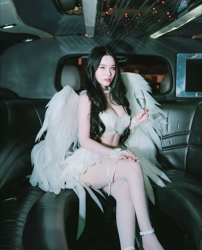 Ngắm hình linh miu bikini quyến rũ, đầy cá tính