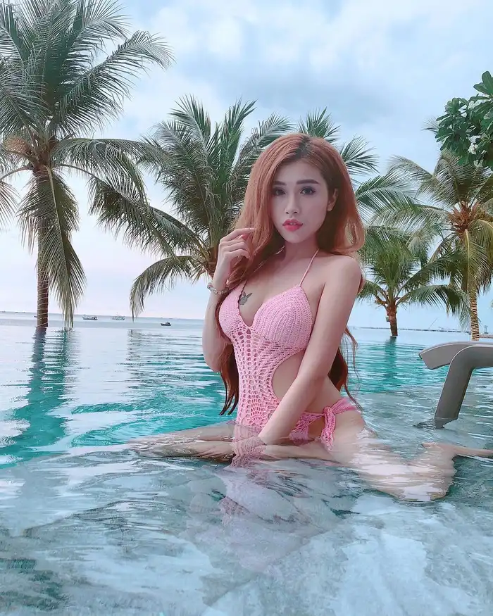 Chụp ảnh Pinky Bảo Trân nude đường cong quyến rũ