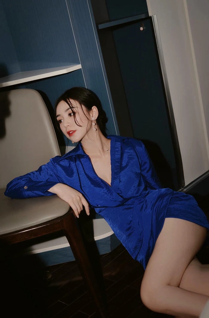 bộ hình quỳnh kool sexy đầy cuốn hút