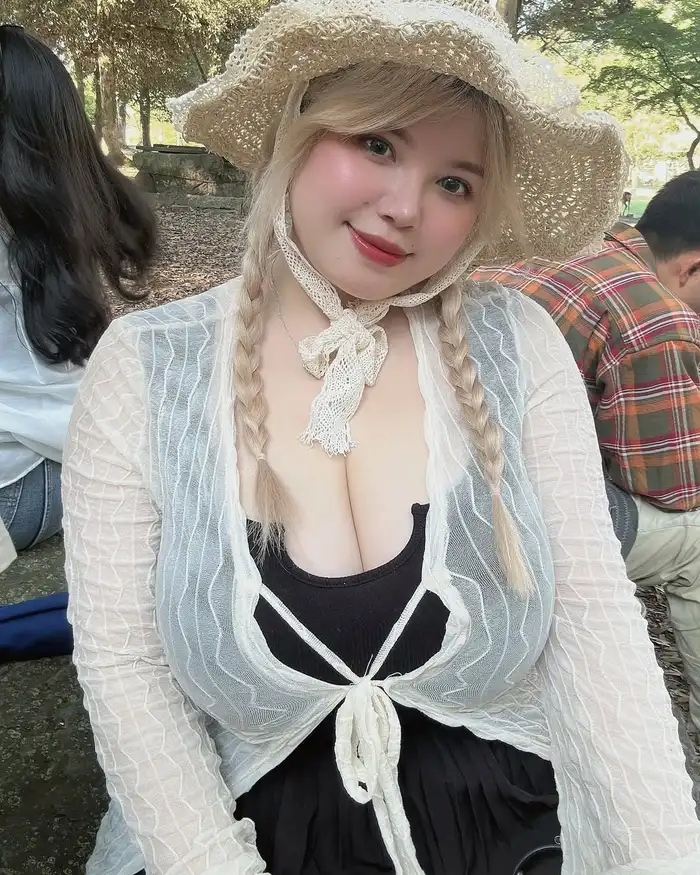 xem ảnh võ thị thu trang onlyfans đầy lôi cuốn