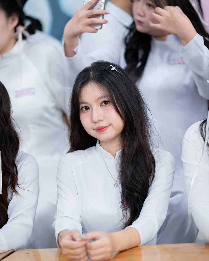 Tải hình gái xinh cấp 3 khiến bạn không thể rời mắt