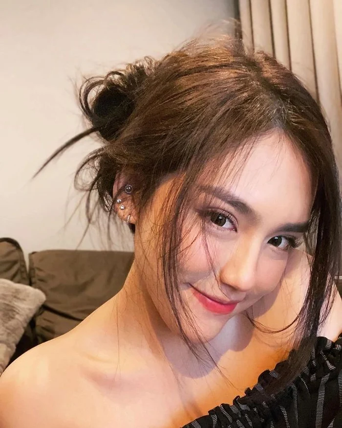 Loạt hình ảnh gái xinh Thái Lan khiến mạng xã hội dậy sóng