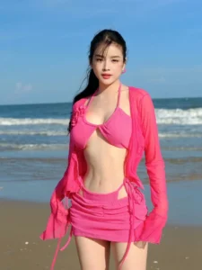 Xem hình ảnh DJ Mie sexy cuốn hút với vẻ đẹp đầy mê hoặc