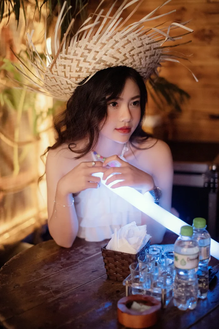 Loạt ảnh gái đi bar, tươi mới và đầy cuốn hút