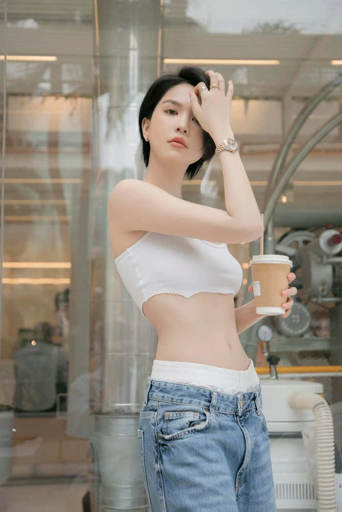 Tải hình ảnh nude ngọc trinh đẹp gợi cảm