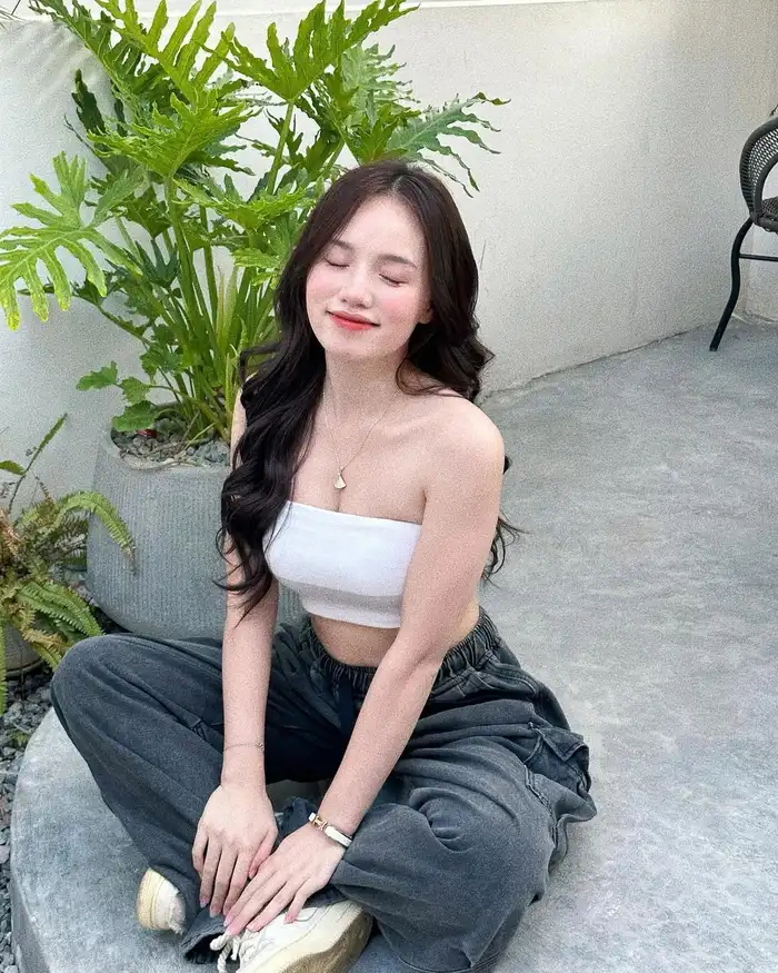 Bộ sưu tập Thị Nhung mặc bikini đẹp và nóng bỏng