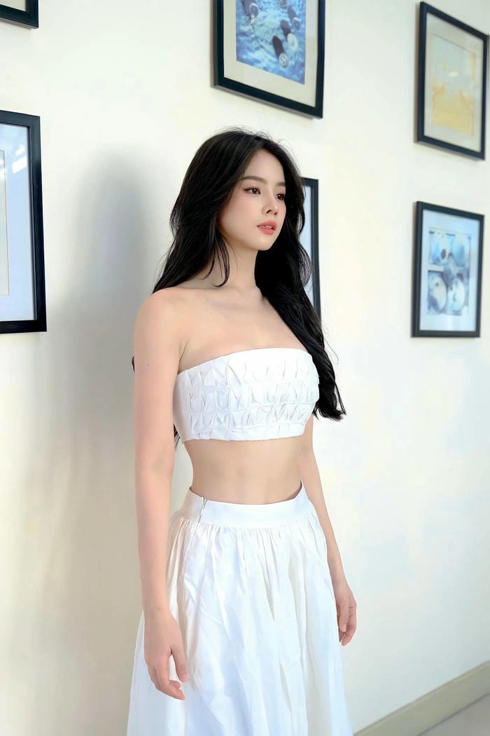 Tải hình ảnh DJ Mie sexy đầy quyến rũ khiến bạn mê mẩn
