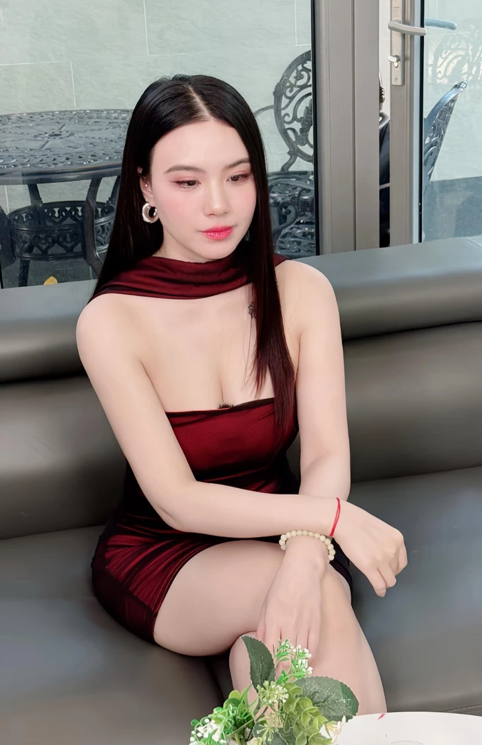 Bộ ảnh linh miu bikini sexy cuốn hút dân mạng