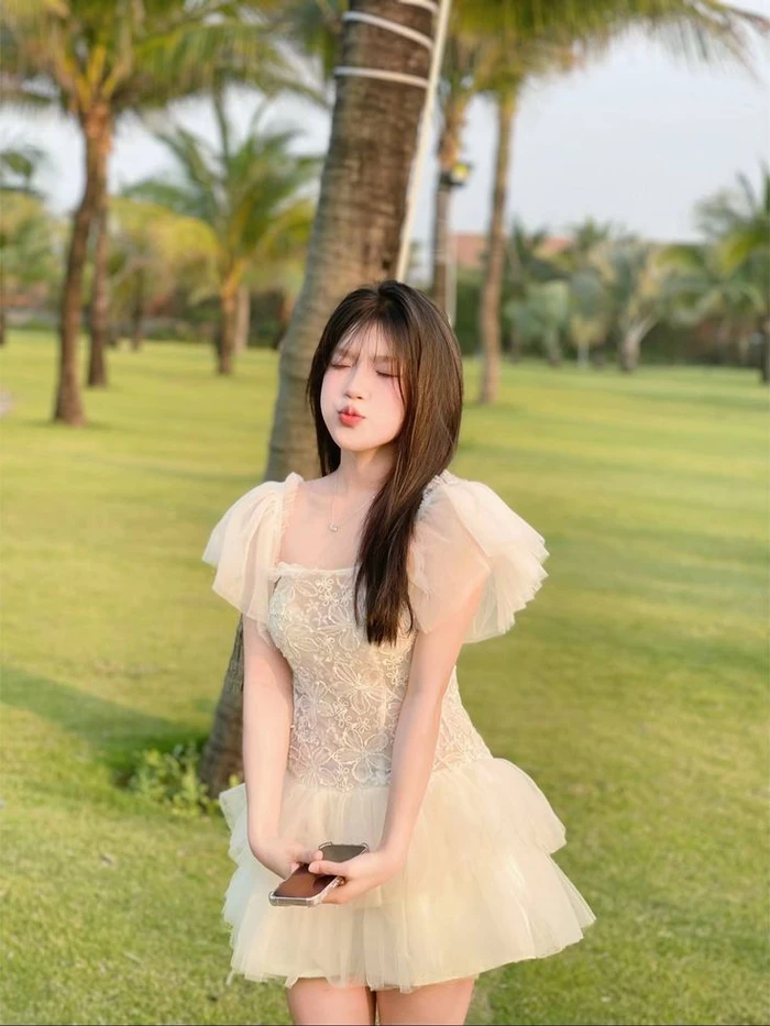 Chụp ảnh những cô gái 12 tuổi có vóc dáng cân đối, thanh thoát.