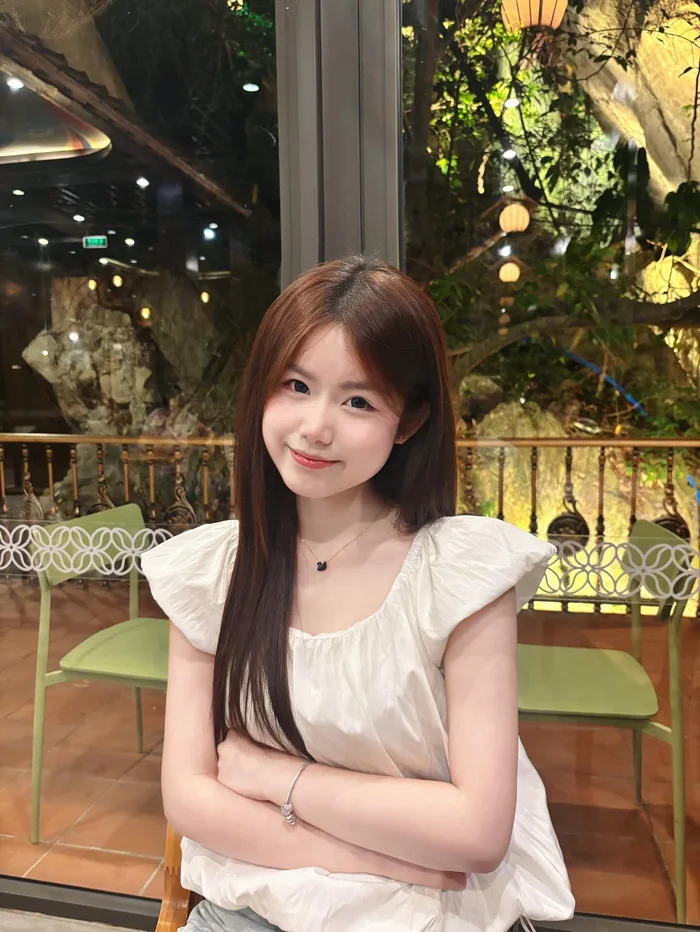 Hình gái xinh 2k8 nổi bật tự nhiên
