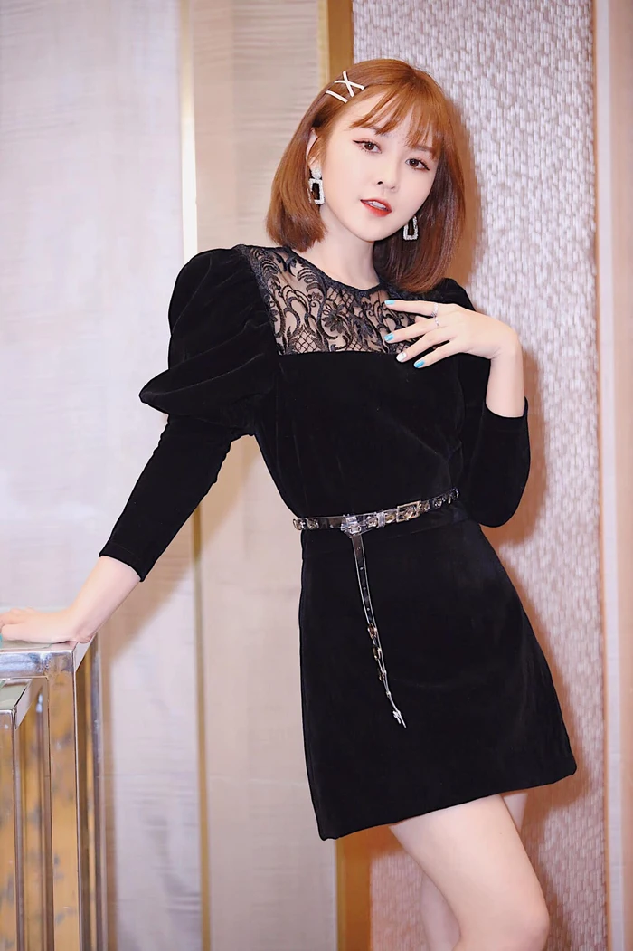 Hình ảnh Ribi Sachi sexy dễ dàng tải về