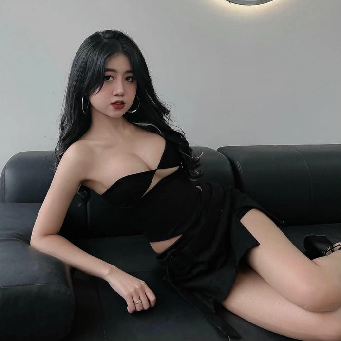 tải hình Lê Kim Loan bikini gợi cảm chuẩn chất lượng