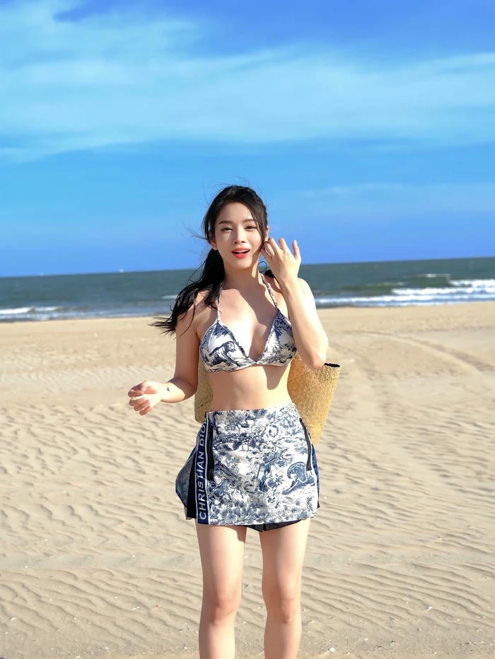 Xem ảnh DJ Mie sexy đầy quyến rũ và gợi cảm cực kỳ hấp dẫn