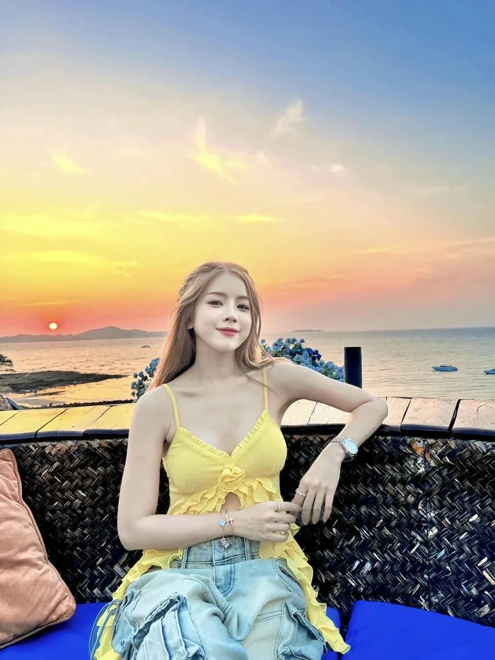Ngắm Xuân Ca sexy trong loạt ảnh được yêu thích