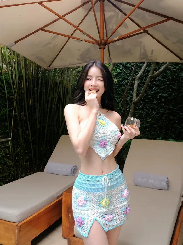 Tải hình ảnh DJ Mie sexy cực kỳ quyến rũ