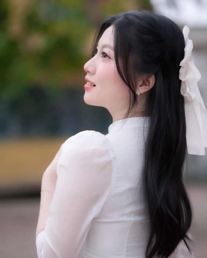 Bộ sưu tập hình gái xinh mặc đồng phục học đường tinh khôi