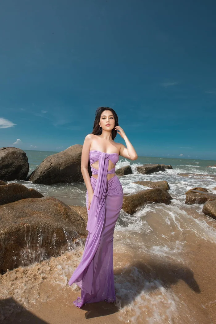 Chụp hình nude ngọc trinh thần thái quyến rũ