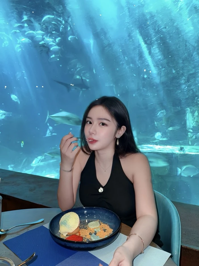 ngắm ảnh Trần Minh Thiên Di bikini quyến rũ tự nhiên