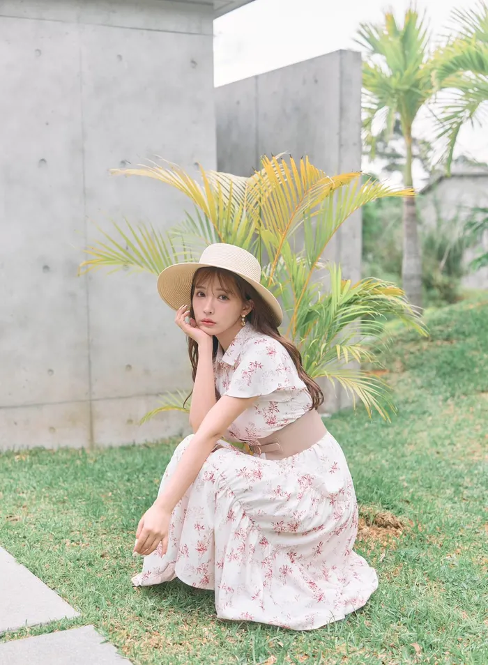 Bộ hình gái Nhật nổi bật bởi nét duyên riêng