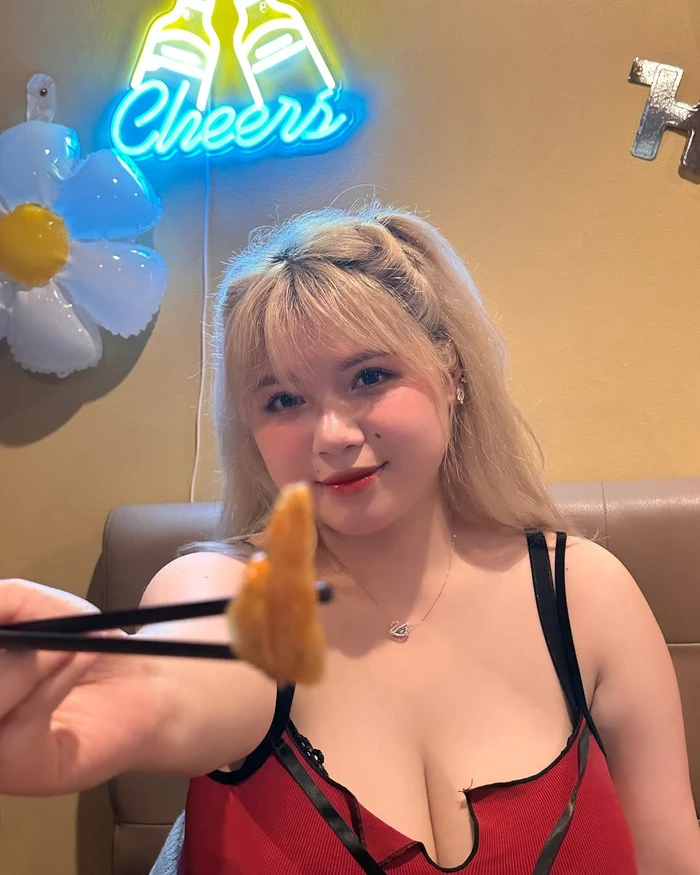 ngắm hình võ thị thu trang onlyfans gợi cảm tự nhiên