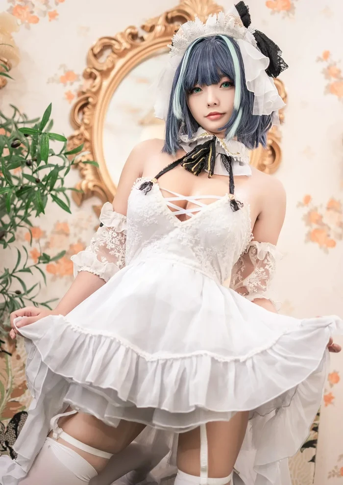 Xem ảnh gái xinh cosplay nude cuốn hút và nóng bỏng