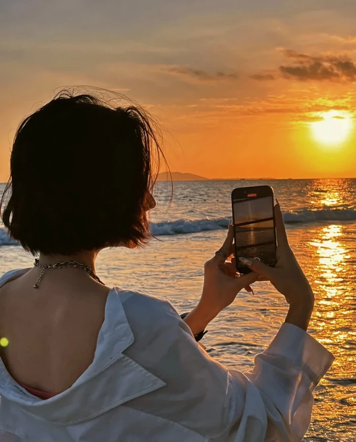 Bộ sưu tập avatar tóc ngắn che mặt đẹp nhất 2024
