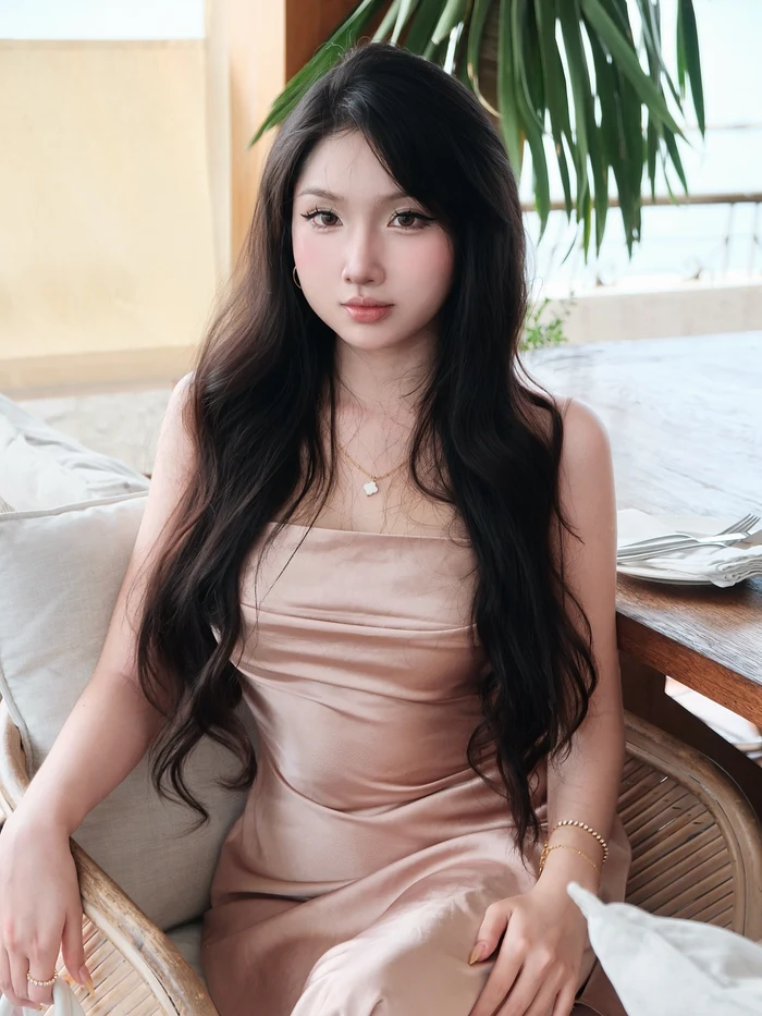Loạt hình hot girl sinh năm 2003 xinh đẹp, phong cách cuốn hút