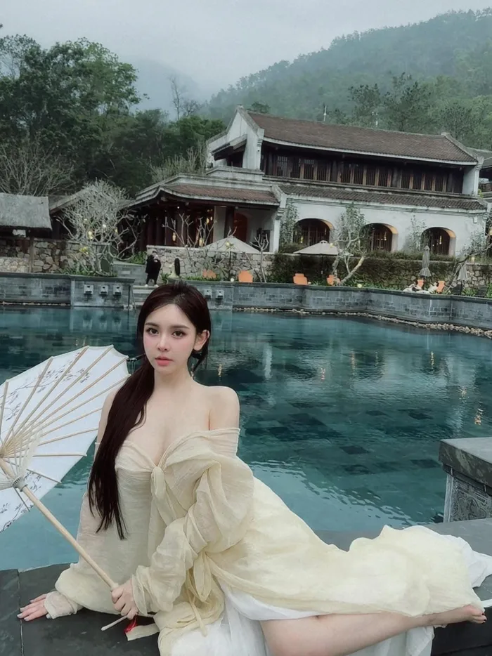 ảnh học sinh 18+