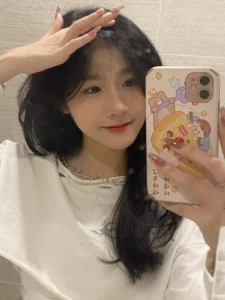 Ảnh mạng những bạn nữ lớp 7 vô cùng xinh xắn, cuốn hút.