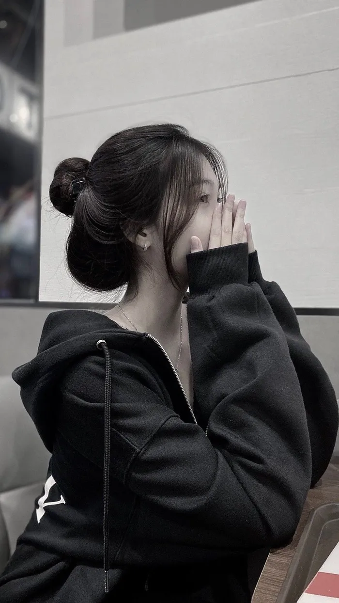 Ảnh girl phố đẹp đầy phong cách
