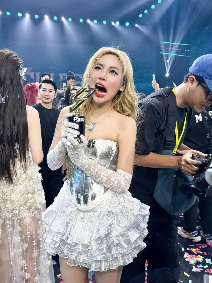 Ngắm hình misthy sexy hút hồn