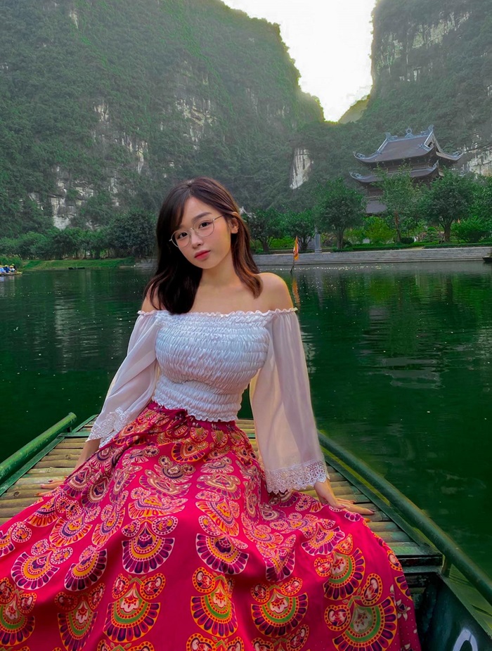 loạt hình ảnh Trần Minh Thiên Di bikini đẹp và hấp dẫn