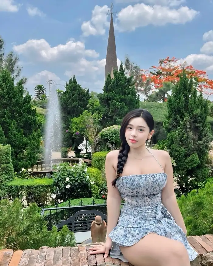 ngắm hình Trần Minh Thiên Di bikini cực kỳ cuốn hút