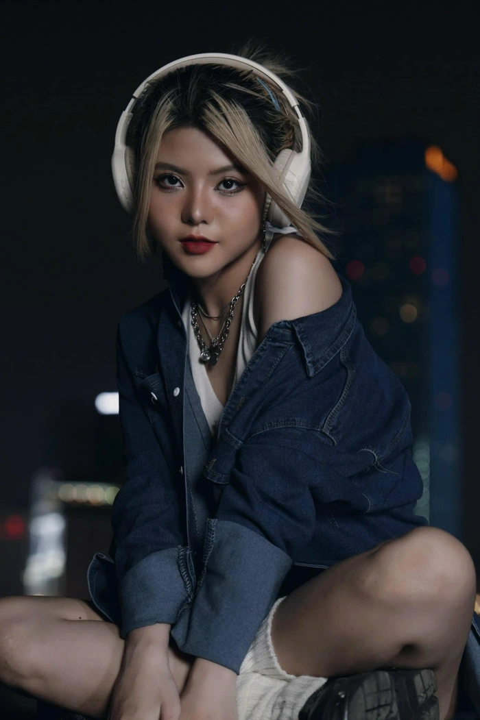 Xem hình Reency Ngô sexy khiến người xem ngỡ ngàng