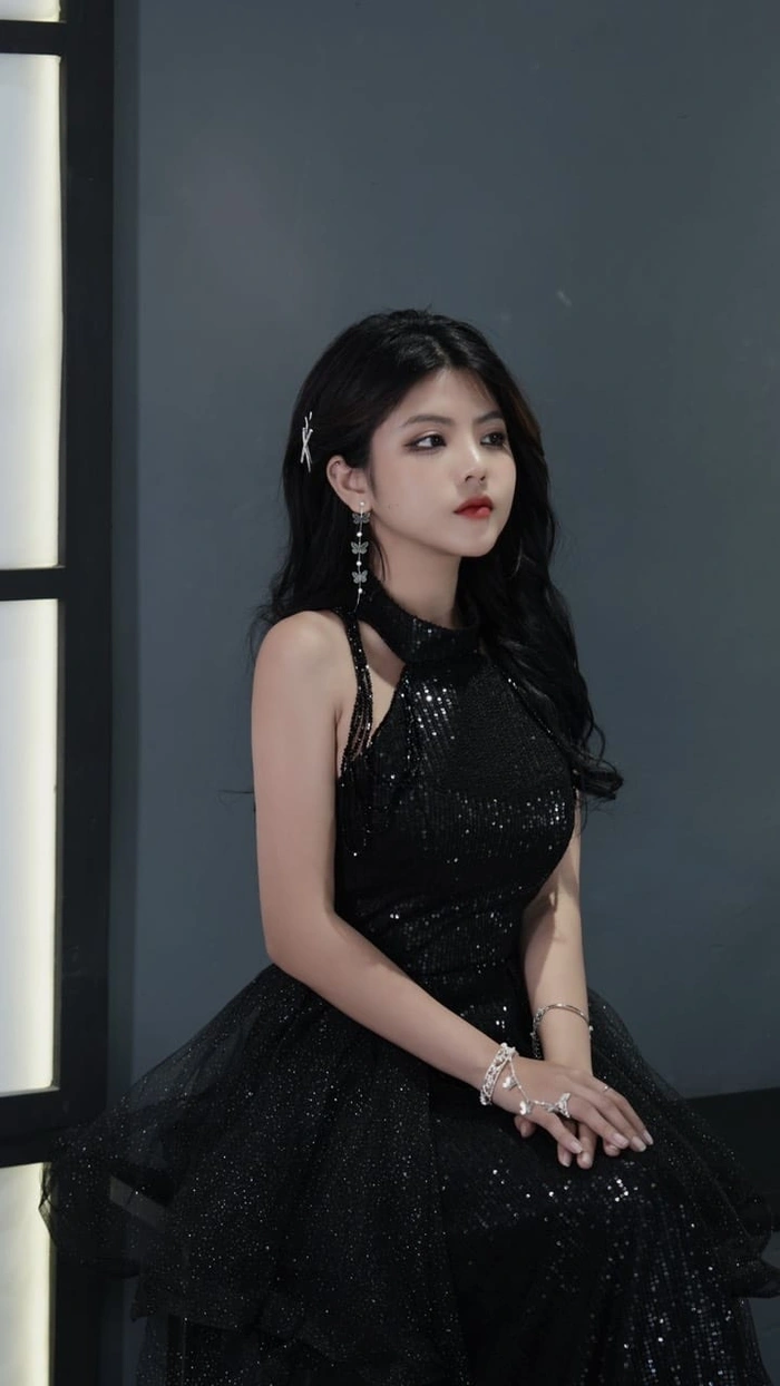 Bộ sưu tập ảnh Reency Ngô sexy với tạo dáng quyến rũ