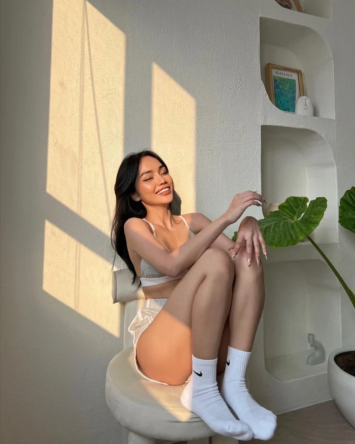 Tải hình Dương Mỹ Diện nude mang phong thái gợi cảm