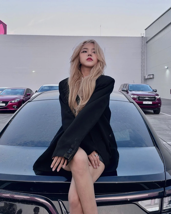 Album hình Reency Ngô sexy đầy khí chất riêng biệt