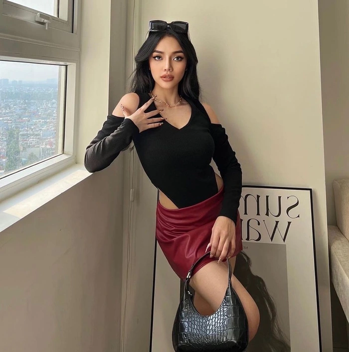 Hình Dương Mỹ Diện nude gợi cảm nhưng tinh tế