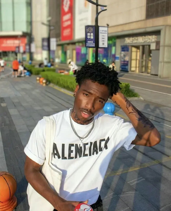 Ảnh anh da đen meme hài hước cùng biểu cảm vui nhộn độc đáo Ảnh anh da đen meme hài hước cùng biểu cảm vui nhộn độc đáo