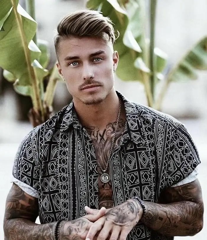 Anh chàng điển trai hình xăm cá tính phong cách mạnh mẽ Anh chàng điển trai hình xăm cá tính phong cách mạnh mẽ