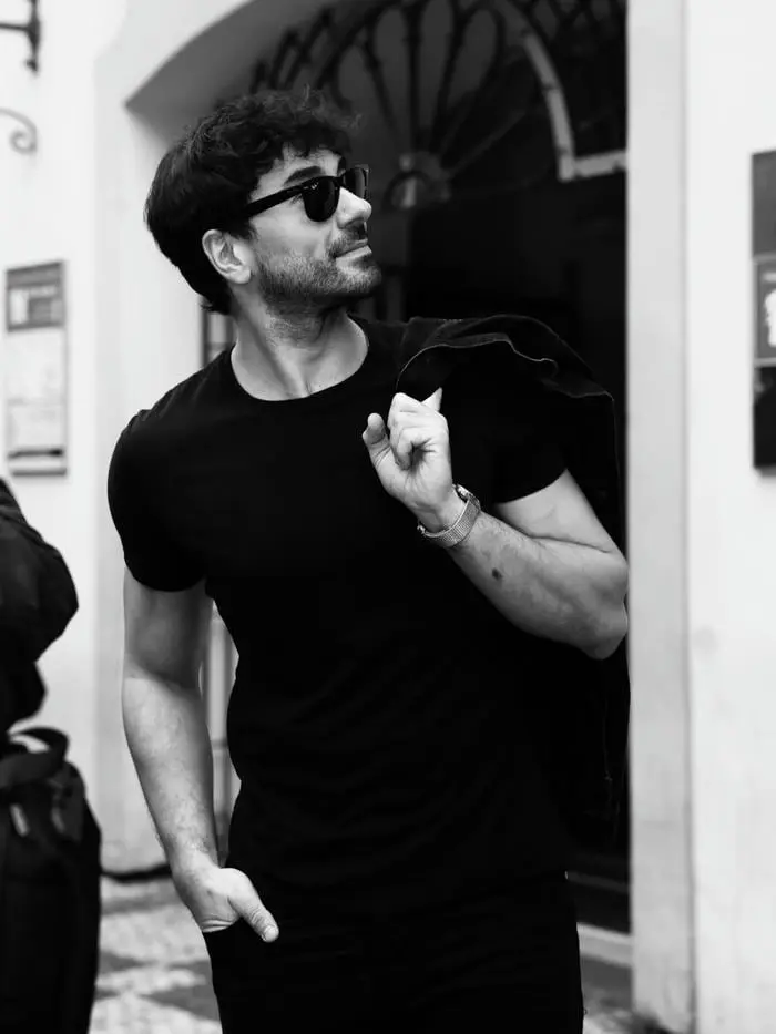 Ảnh trai đẹp ấn độ phong thái lịch lãm quý ông trẻ trung Ảnh trai đẹp ấn độ phong thái lịch lãm quý ông trẻ trung