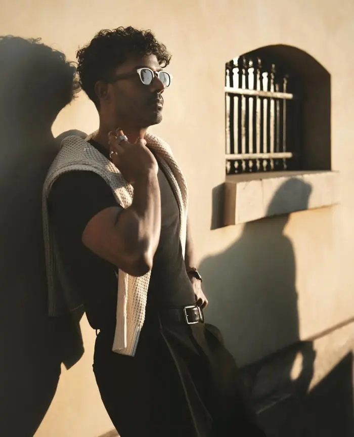 Chàng trai ấn độ phong độ diện mạo điển trai sáng ngời Chàng trai ấn độ phong độ diện mạo điển trai sáng ngời