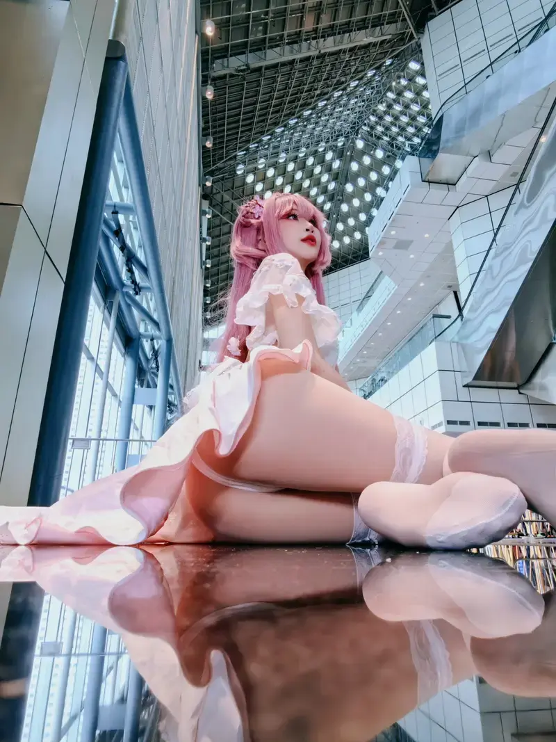 Cô cosplay Madoka phơi lồn trắng múp Cô cosplay Madoka phơi lồn trắng múp