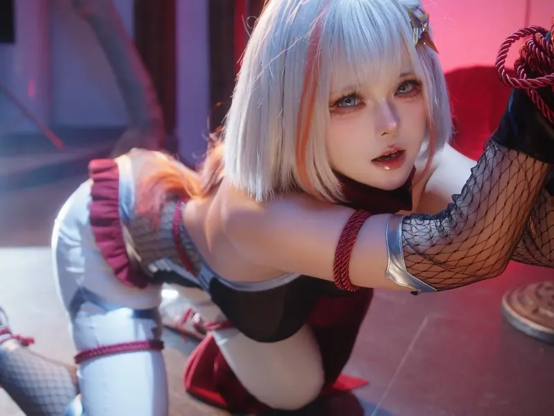 Coser anime dâm trói đỏ chổng lồn ướt Coser anime dâm trói đỏ chổng lồn ướt