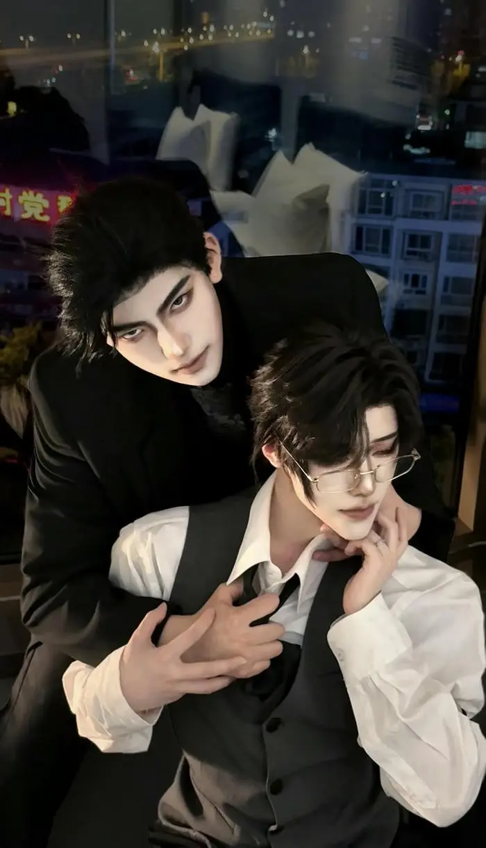 Cosplay ấn tượng với cặp đôi nhân vật phong cách thời trang lịch lãm Cosplay ấn tượng với cặp đôi nhân vật phong cách thời trang lịch lãm