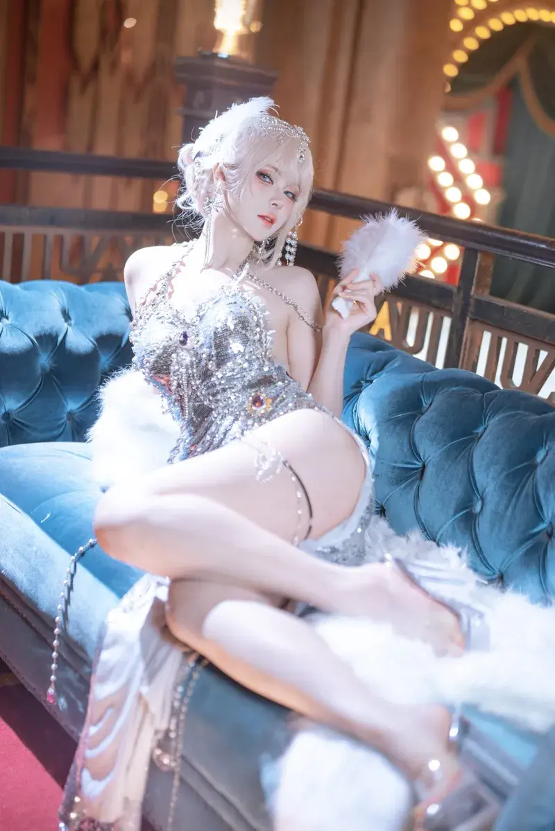 Cosplay anime dâm lồn vắt chéo ướt nhẹp Cosplay anime dâm lồn vắt chéo ướt nhẹp