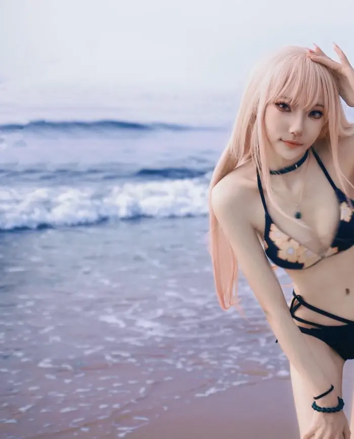Cosplay bikini gợi cảm trên bãi biển trang phục tắm quyến rũ Cosplay bikini gợi cảm trên bãi biển trang phục tắm quyến rũ