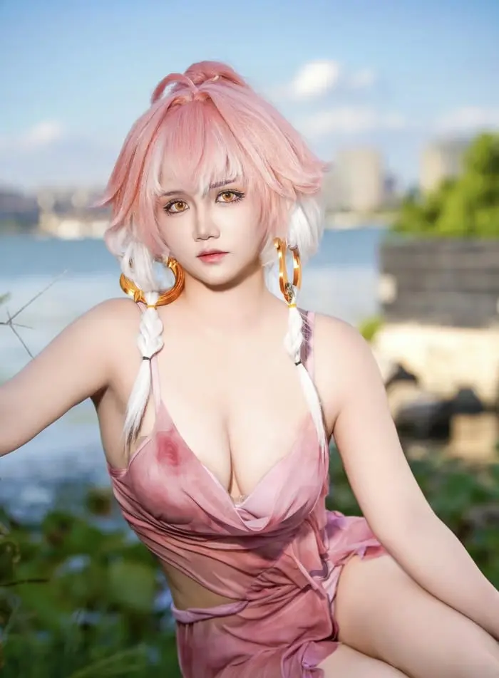 Cosplay bikini gợi cảm với trang phục yuna final fantasy tuyệt đẹp Cosplay bikini gợi cảm với trang phục yuna final fantasy tuyệt đẹp